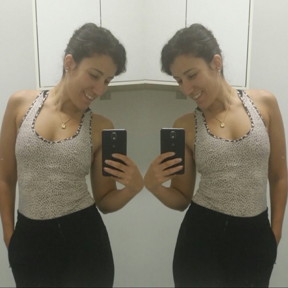 lululemon Tank - Picture 5 of 5